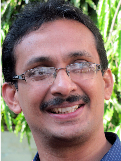 E Santhosh Kumar portrait